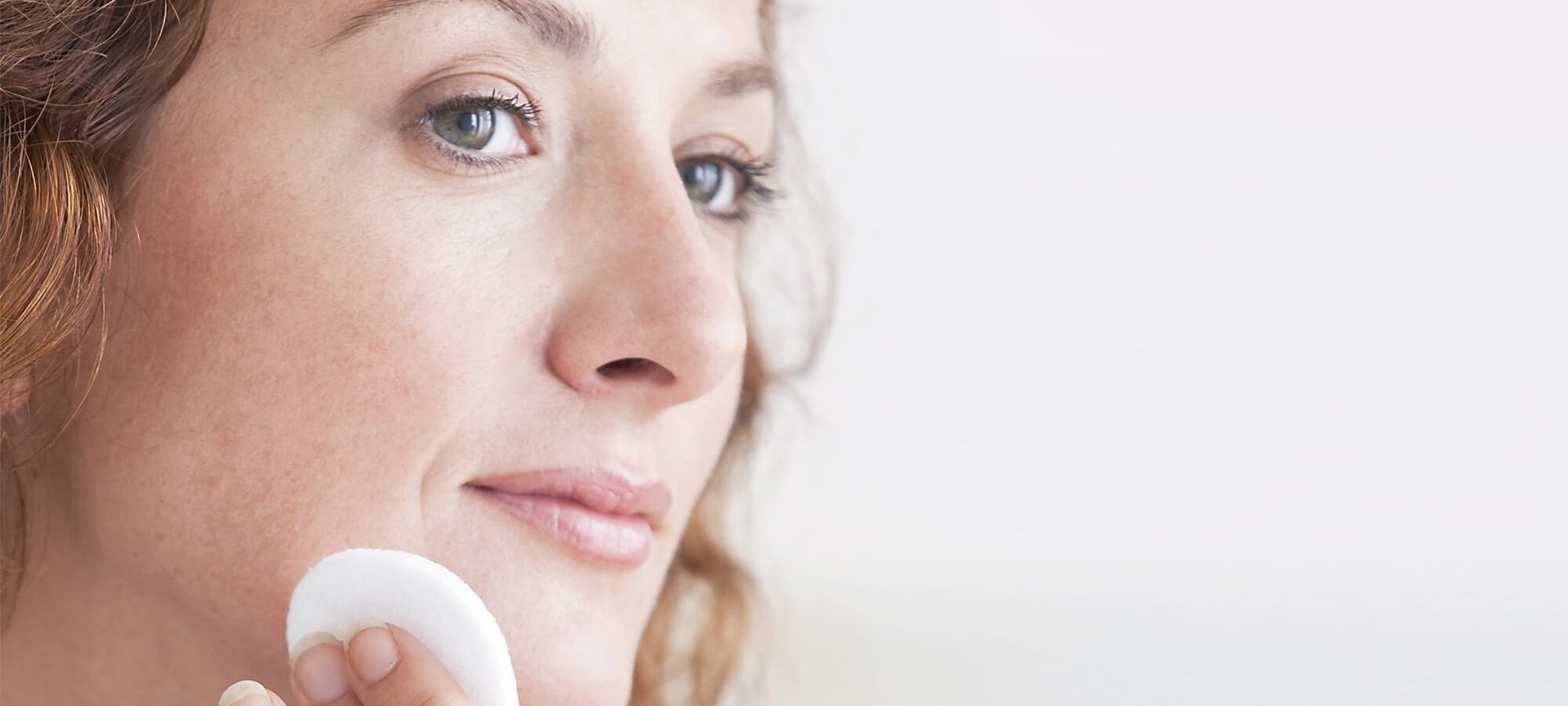 The Skin Soothing Benefits Of Cornflower Water For Sensitive Skin Hero