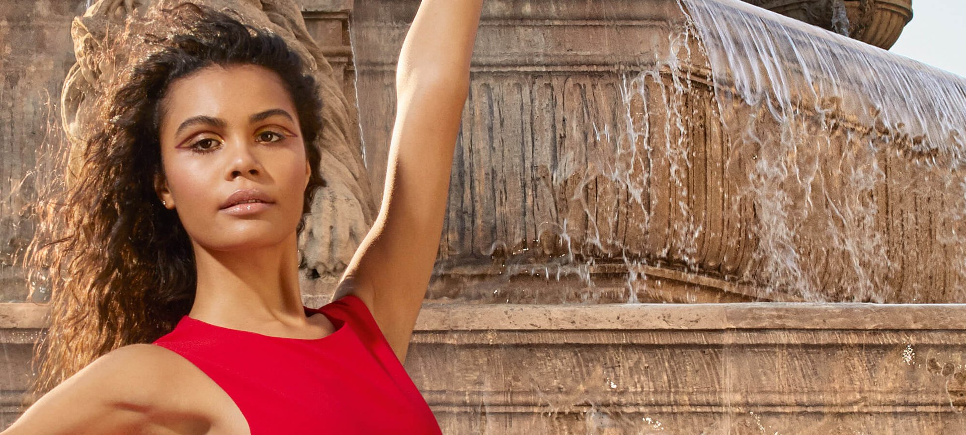 Le Liner Signature Hero